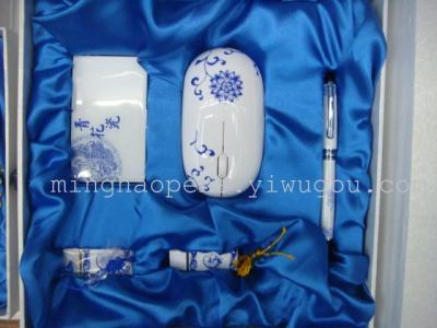 Blue and white porcelain pen business gift set blue-and-white bone China set of 4