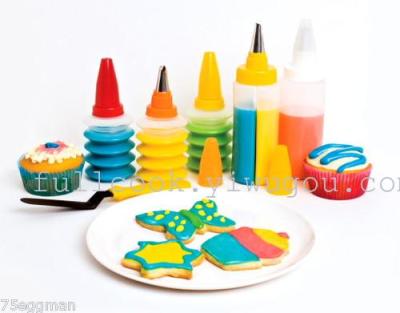 Cookie and Cupcake Decorating Set
