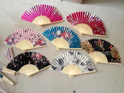 The new fan bamboo folding fan has a 21 cm silk fan