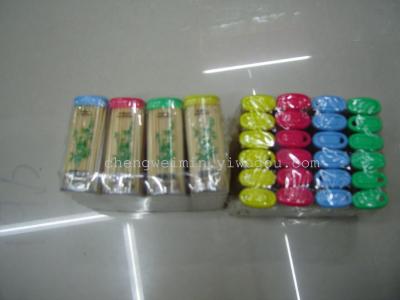 Bottled toothpicks, factory direct, easy to carry,