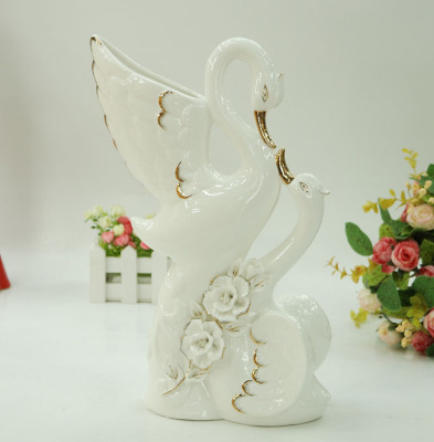 Gao Bo Decorated Home High-grade porcelain gilt floral flower lovers swan ceramic swan swan ceramic gifts device