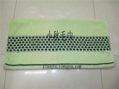 Green plum bath towel
