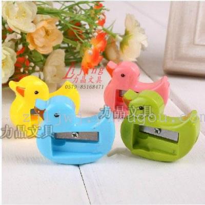 Cute mini duck Pencil Sharpener Pencil Sharpener the student creative stationery supplies wholesale 355