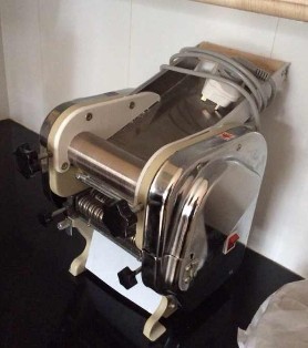 Electric pasta machine household machine motor 550W consumer and commercial retail