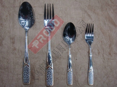Stainless steel cutlery 3520A gold-plated stainless steel cutlery, and the knife, fork, spoon