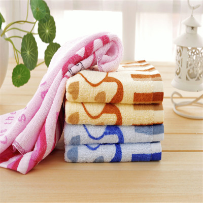 Towel factory direct Ting dragonseal Snoopy cute employee benefits face cotton towel washcloth