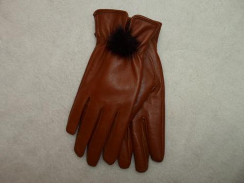 women‘s leather mink fur ball leather gloves