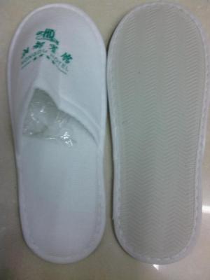 Factory direct selling plush hotel disposable slippers price concessions, can be customized