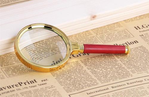 Metal Edge High Power Magnifying Glass 70mm Elderly Reading Large Mirror Red Wooden Handle Handheld Magnifying Glass