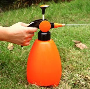 Fluorescent Watering Sprinkling Can