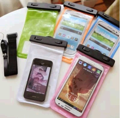 Waterproof phone bag photographed swimming rafting men and women to touch screen dust bag set