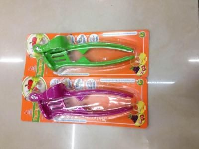 Plastic garlic press