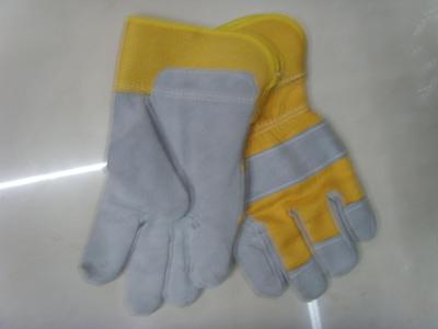 Yellow plastic of the whole white palm leather gloves