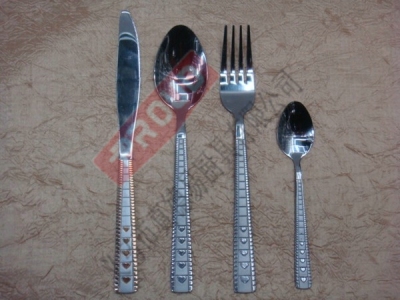 Stainless steel cutlery 2350A gold-plated stainless steel cutlery, knives, forks, and spoons