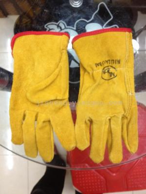 Yellow full leather driver gloves short.