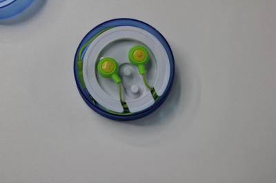Smiling earphone mp3 earphone with round box into ear earphone with 10MM into ear earphone