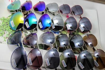Big box metal sunglasses, sunglasses, sunglasses, sunglasses, couples, casual glasses