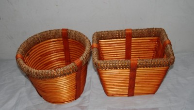 Woven laundry basket wicker woven storage basket trash basket gift basket household items