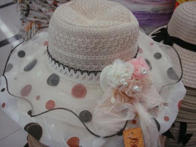 Knit Pearl three flower sun hats