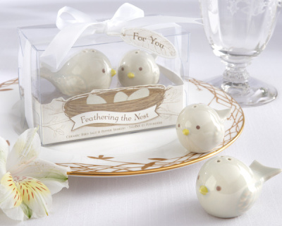 Party favor baby shower gifts of Feathering the Nest Ceramic Birds Salt Pepper Shakers
