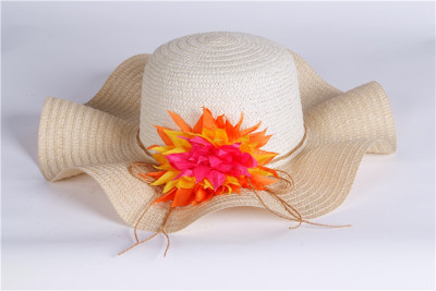 Colored flame flower in spring and summer straw hat riding waves large brim Sun hats Beach Hat Sun Hat