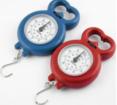 The spring scale 10kg portable spring scale is convenient for two yuan wholesale.
