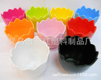 The factory sells a large number of eggshell glaze flower POTS