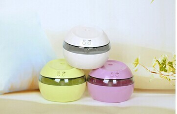 Air humidifier humidifier aromatherapy machine. Ultrasonic humidifying. super quiet Mini humidifier