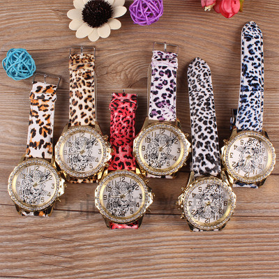 Men's and women's studded leather strap watch Leopard belt border table