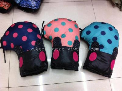 New waterproof windproof winter gloves dot thickened ear car electric car sets