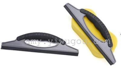 Cleaning the glass wiper to clean the window glass with anti-slip rubber handle for scraping