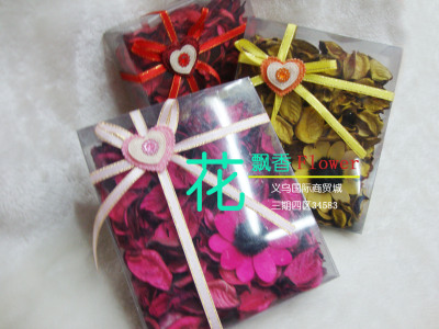 PVC box with dried flower sachet