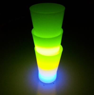 1.5 oz glow stick, glow cup 