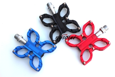 Bicycle mountain bike pedal ultra light pilin aluminum alloy butterfly advanced color pedal/butterfly super light foot pedal