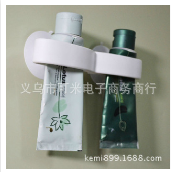 Japanese KM1182. Double head bottle hanger. The Suction cup