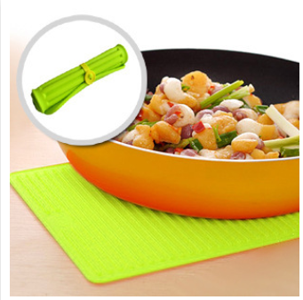 Japan KM1183 large multi - purpose silicone thermal insulation mat with anti - slip and anti - hot thermal insulation can be circled