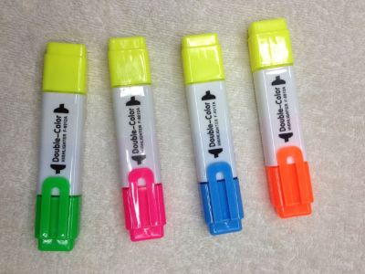 Double fluorescent highlighter pen
