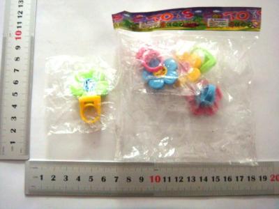 Supply 21e21-6 twist egg toy whistle ring ring on the finger
