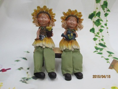 Rural small fresh sunflower cloth leg girl figures resin resin craft ornaments
