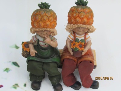 Resin pineapple cloth leg cartoon ornaments ornaments resin crafts of fruits and vegetables