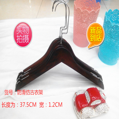 Selling wood hangers anti-slip antique hanger wholesale