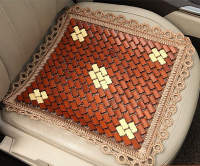 Automobile bamboo chip cushion for the summer by hand crochet.