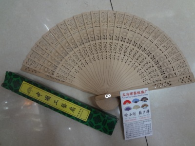 Factory outlet fan wholesale 8 inch xiangyang flower folding fan wood fan export sales.