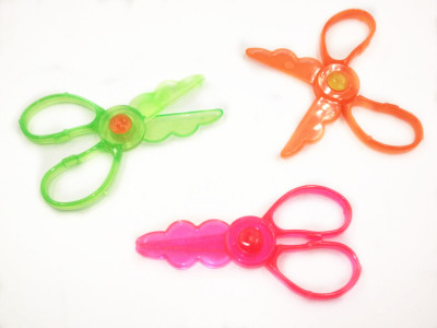 small scissors plastic