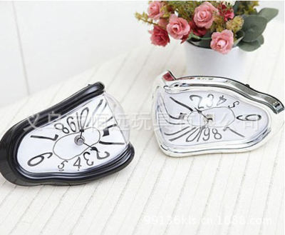 Creative angle l shape melting clock Roman numeral clock clock fashion twist clock
