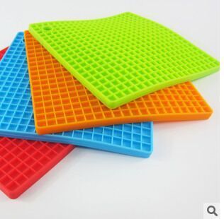 spot thickened checkered honeycomb silicone placemat non-slip mat pot mat insulation pad