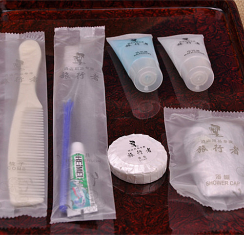 six-piece toiletries set