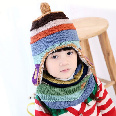 New striped hat and scarf set in winter and bear children fleece collar