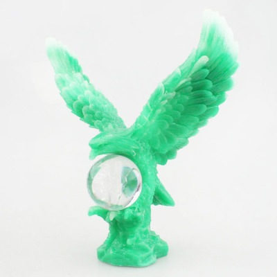 Innovative new home decorated with fine imitation jade, resin crafts jade ornaments crystal ball Hawk