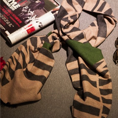 Men's silk scarf Designer in London in autumn and winter scarves